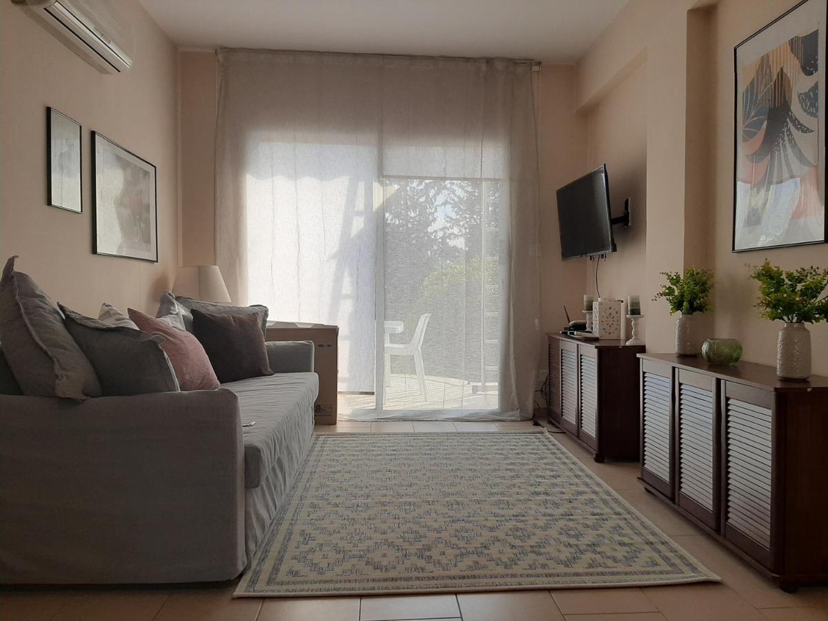 Maya*S Comfortable Apartment! Paphos Exteriör bild