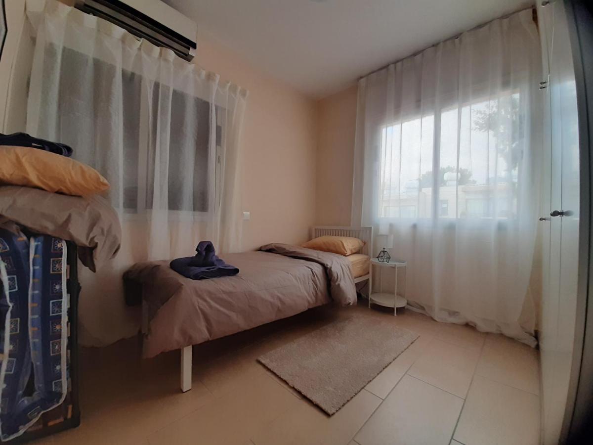 Maya*S Comfortable Apartment! Paphos Exteriör bild